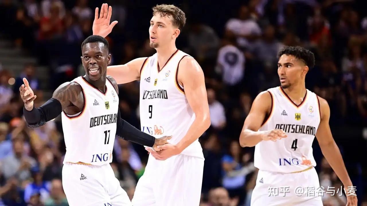 万众瞩目的 万众瞩目的