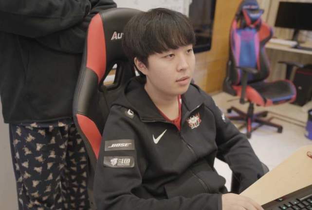 力与阿诺德 力与阿诺德