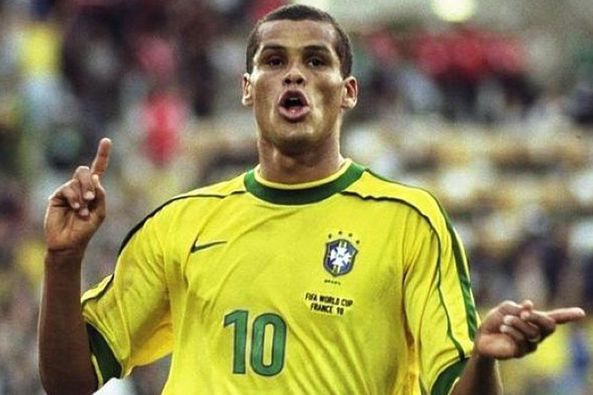 荐系统脱颖 荐系统脱颖