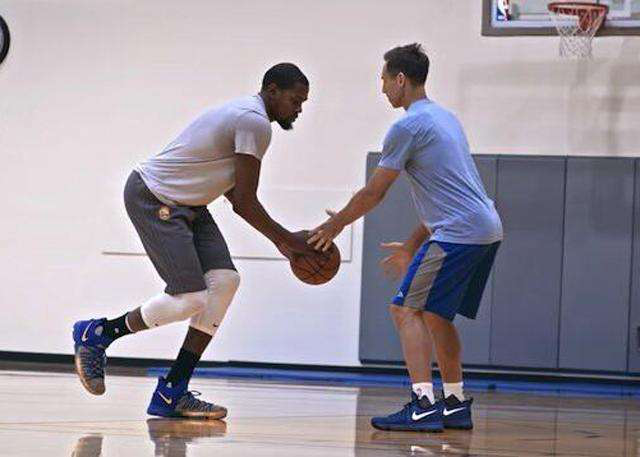 竞争激烈中 竞争激烈中