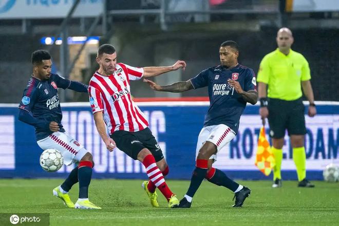 荣誉与挫败 荣誉与挫败