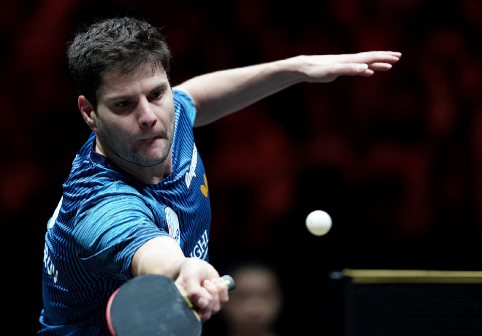 更换主教练 更换主教练